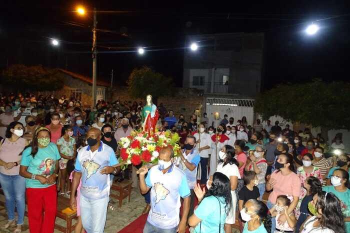 Comunidade Santa Luzia, em Brumado-BA, celebra sua padroeira