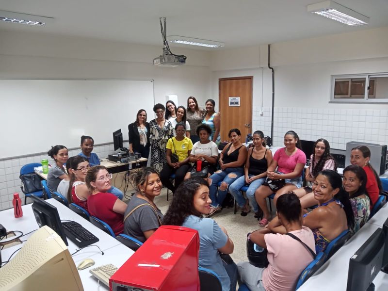 UNEB, Campus XX e IFBA oferecem curso de informática para mulheres, em Brumado