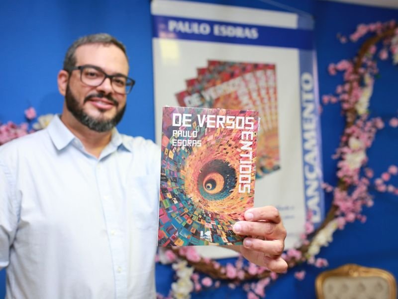 Escritor Paulo Esdras é homenageado em Concurso Literário da UNEB Campus XX