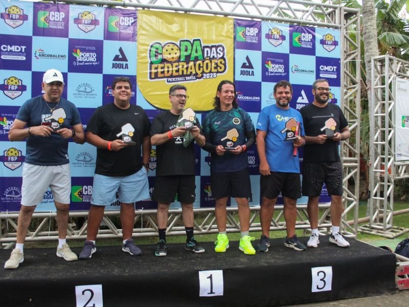 Competindo entre 17 estados brasileiros, equipe de Brumado trouxe 7 troféus para cidade